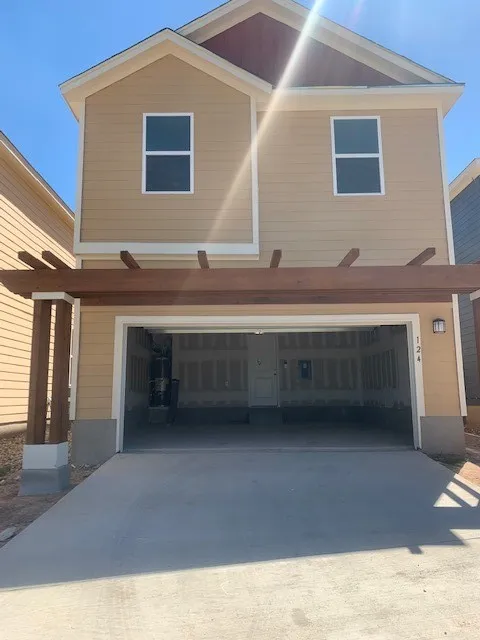 124 Martha Lane Kyle, TX 78640