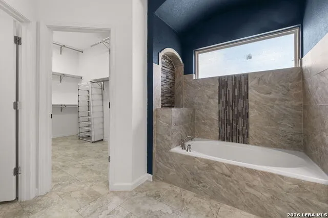 7606 Triple Leaf China Grove, TX 78263