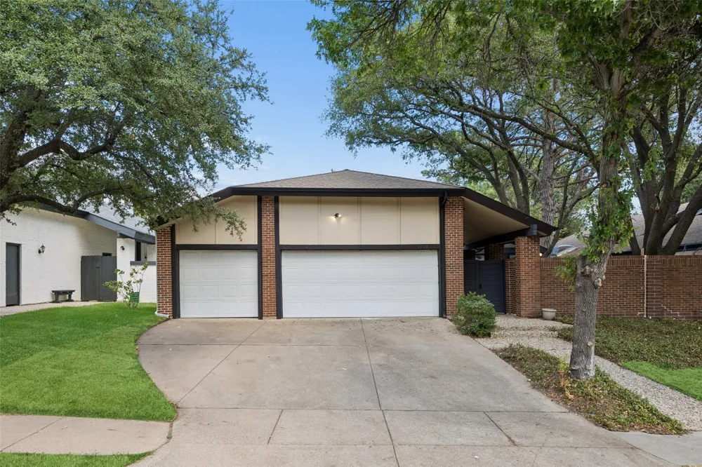 3704 Millswood Drive Irving, TX 75062