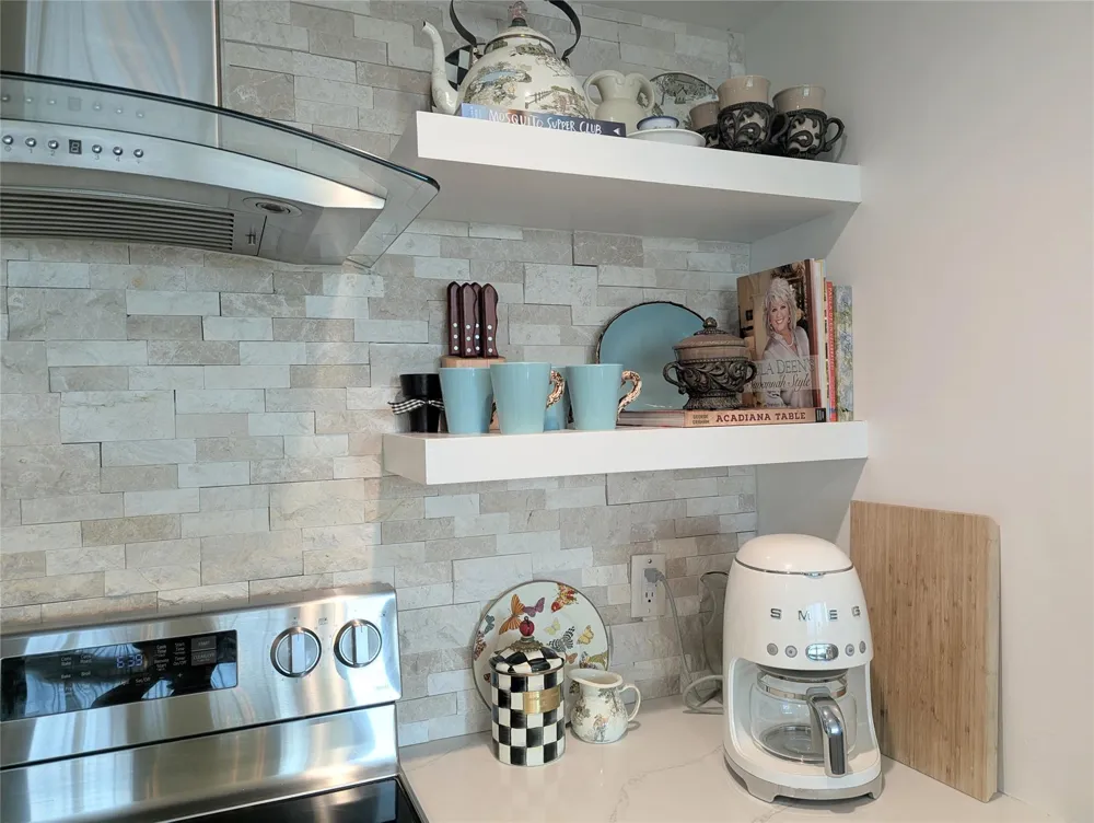 801 E Beach Drive #BC0612 Galveston, TX 77550