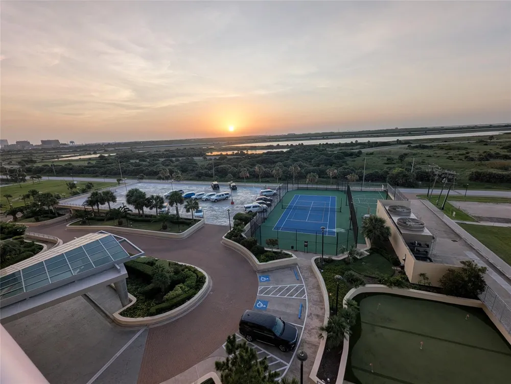 801 E Beach Drive #BC0612 Galveston, TX 77550