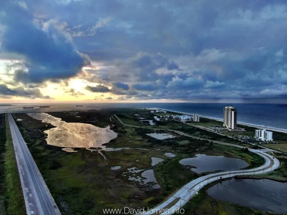 801 E Beach Drive #BC0612 Galveston, TX 77550