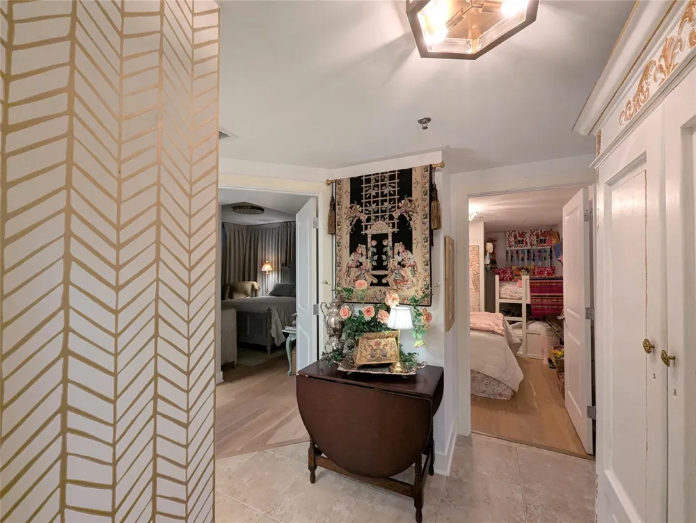 801 E Beach Drive #BC0612 Galveston, TX 77550