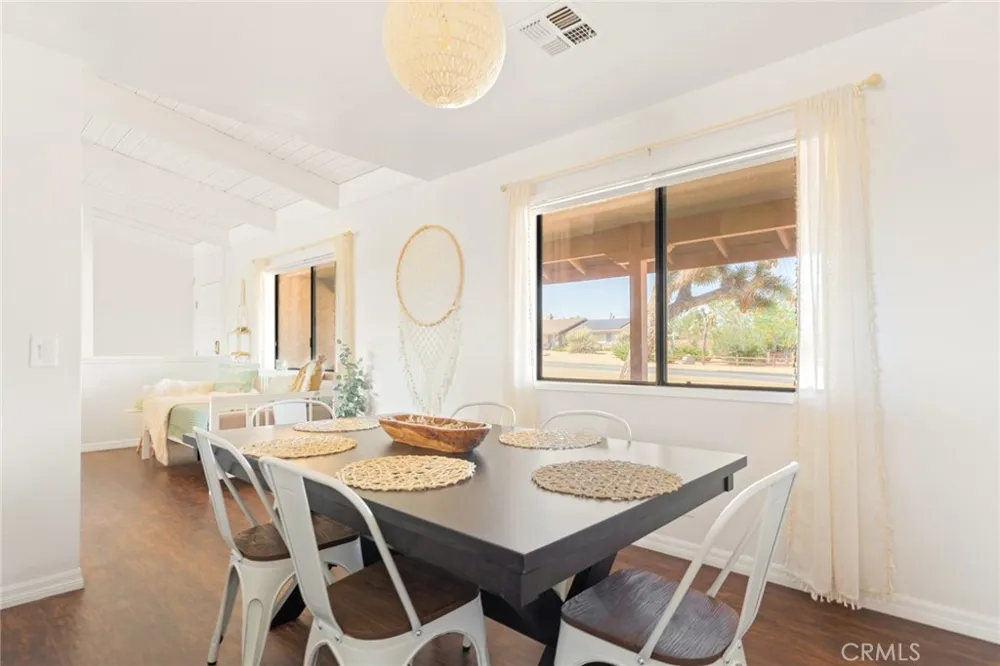 7379 Chippewa Trail Yucca Valley, CA 92284