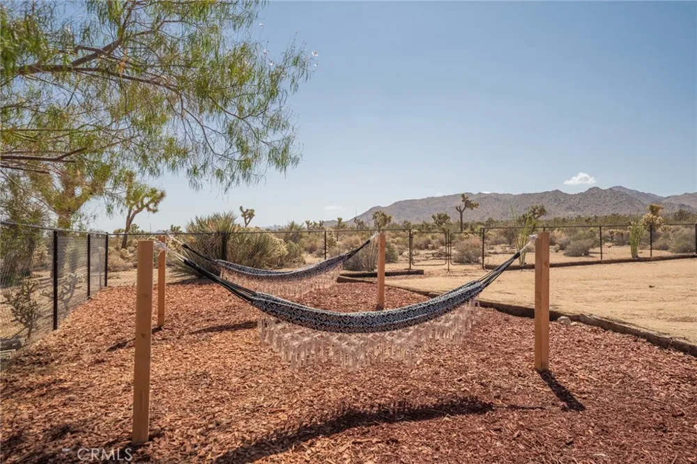 7379 Chippewa Trail Yucca Valley, CA 92284