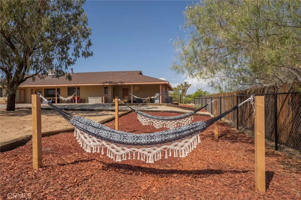 7379 Chippewa Trail Yucca Valley, CA 92284
