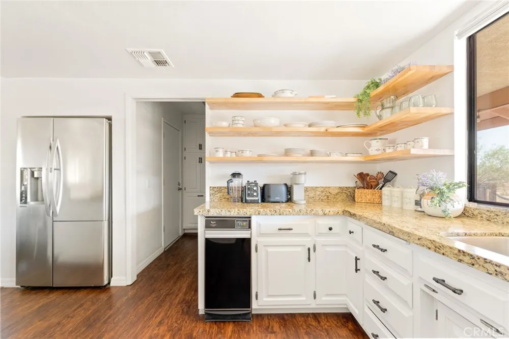 7379 Chippewa Trail Yucca Valley, CA 92284