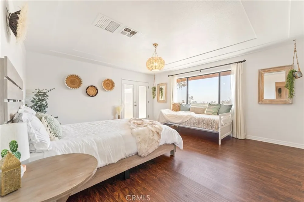 7379 Chippewa Trail Yucca Valley, CA 92284