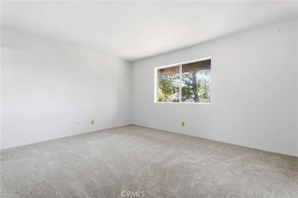 26853 Avenida Terraza Saugus, CA 91350
