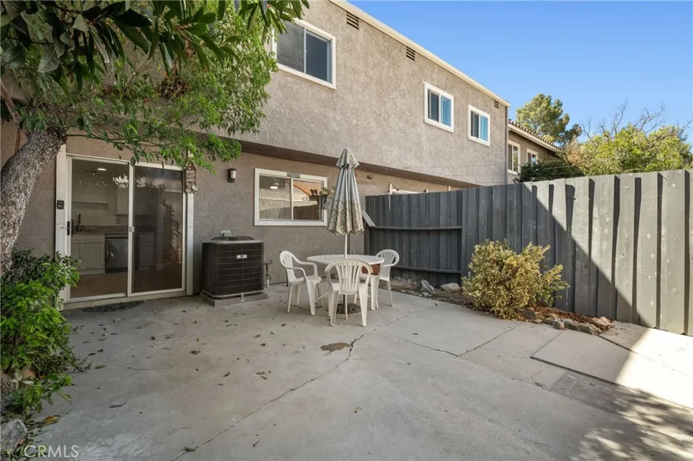 26853 Avenida Terraza Saugus, CA 91350