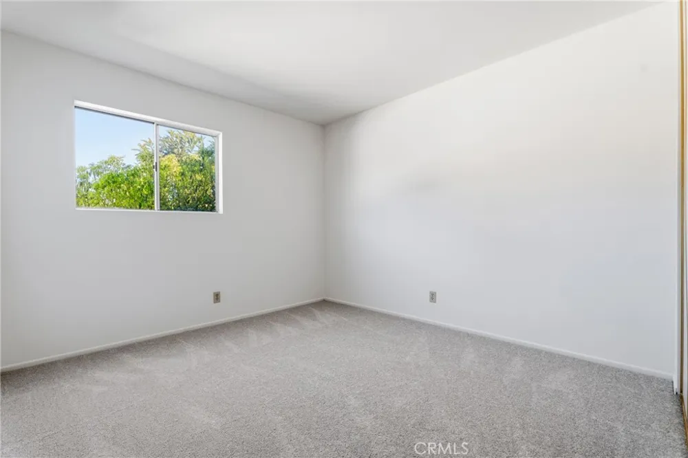 26853 Avenida Terraza Saugus, CA 91350