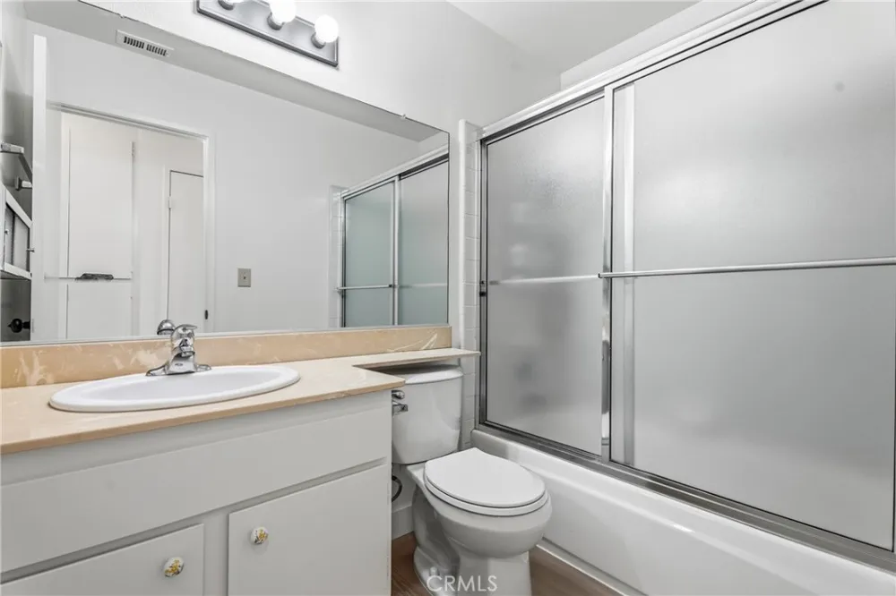 26853 Avenida Terraza Saugus, CA 91350