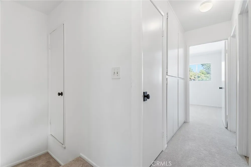 26853 Avenida Terraza Saugus, CA 91350