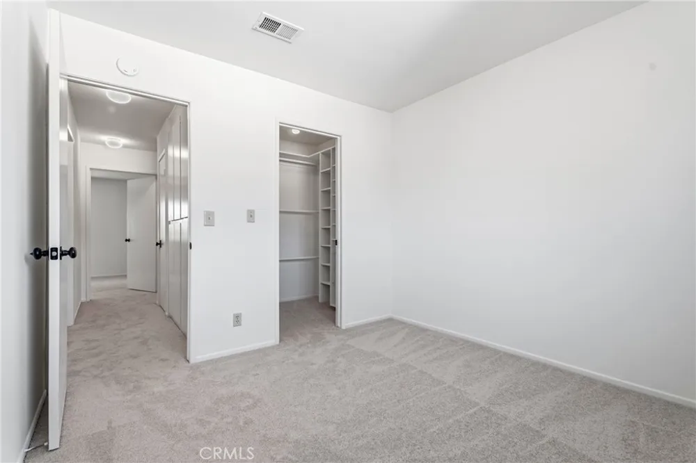 26853 Avenida Terraza Saugus, CA 91350
