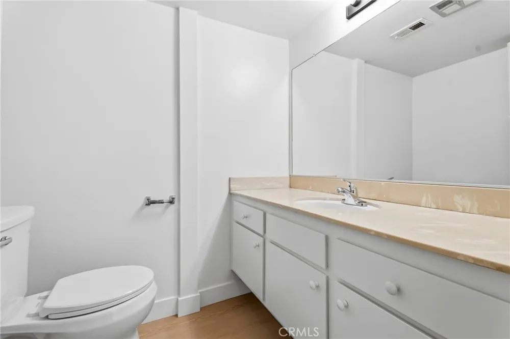 26853 Avenida Terraza Saugus, CA 91350