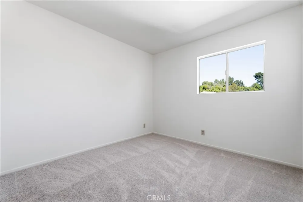 26853 Avenida Terraza Saugus, CA 91350