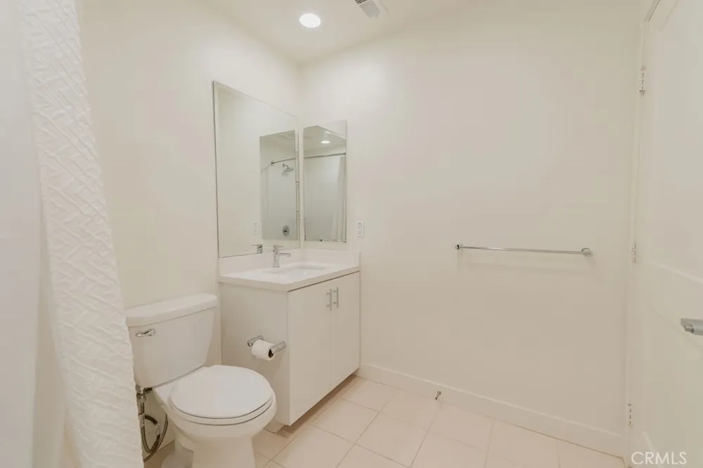 1416 Nolita Irvine, CA 92612
