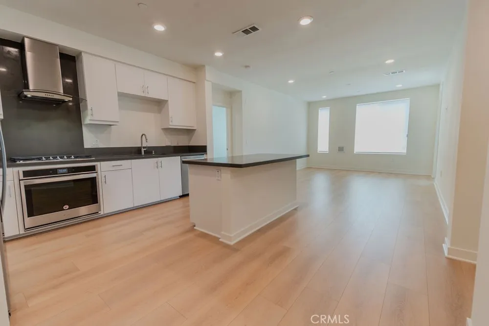 1416 Nolita Irvine, CA 92612