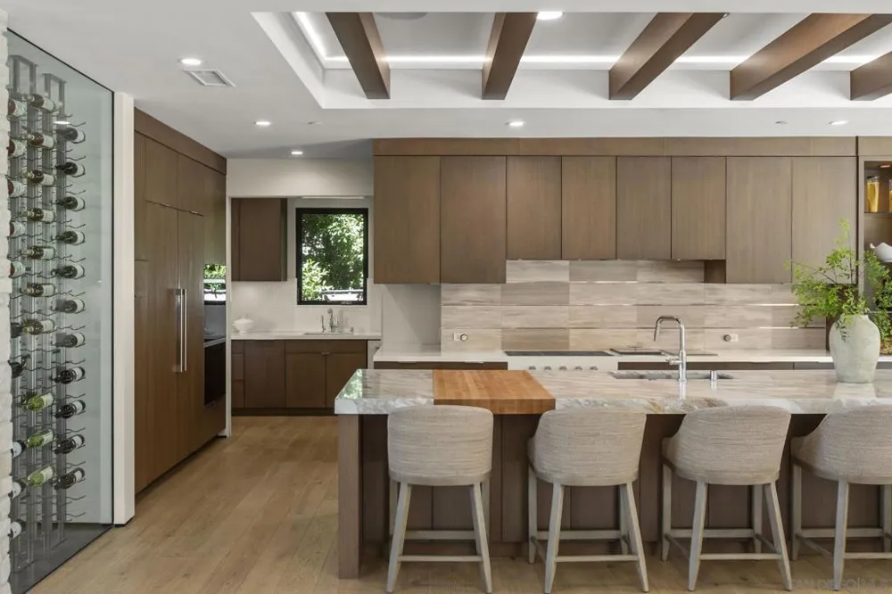 6349 Castejon La Jolla, CA 92037