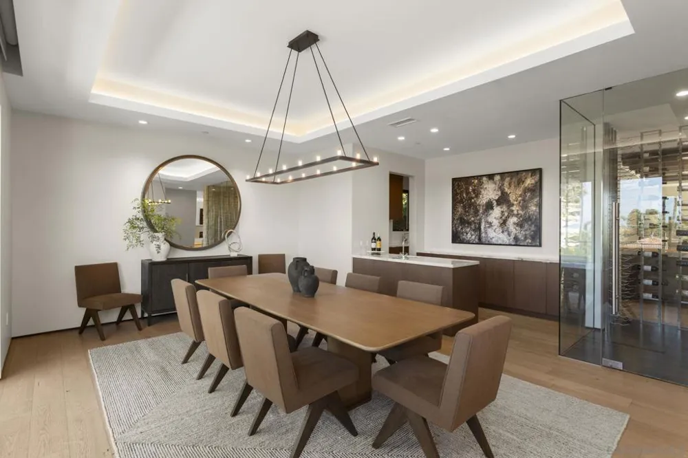 6349 Castejon La Jolla, CA 92037