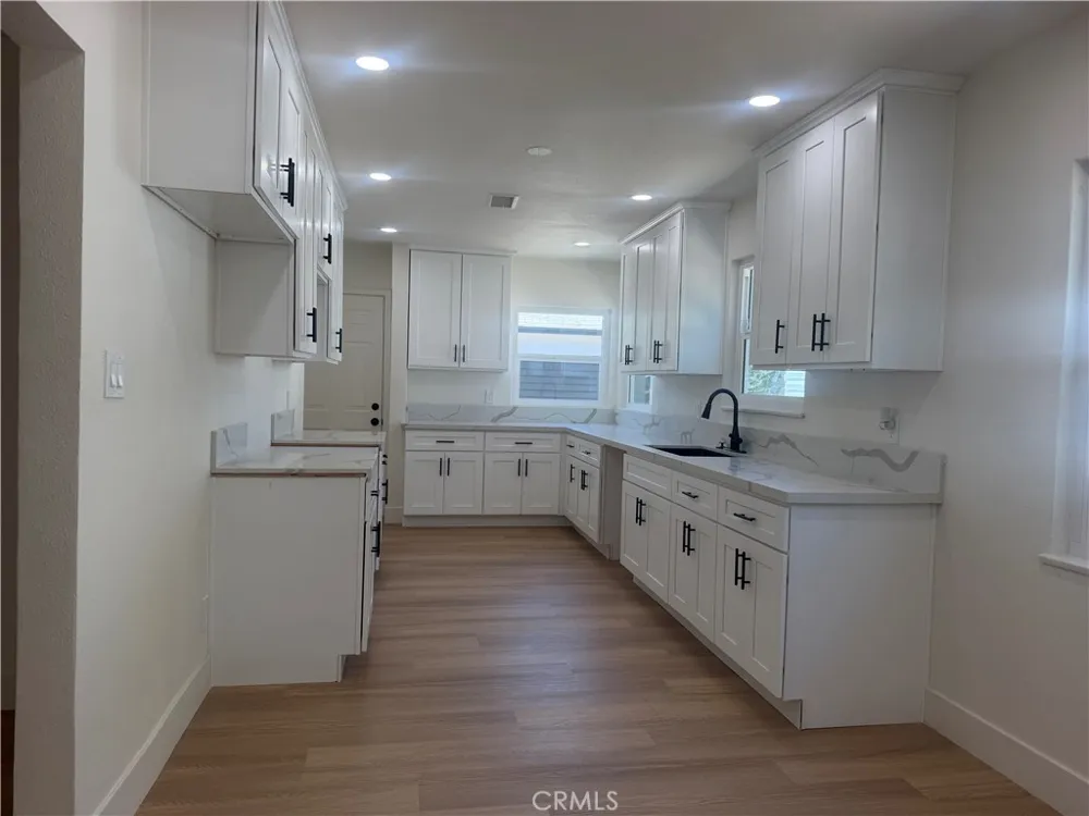 4216 Mountain View San Bernardino, CA 92407