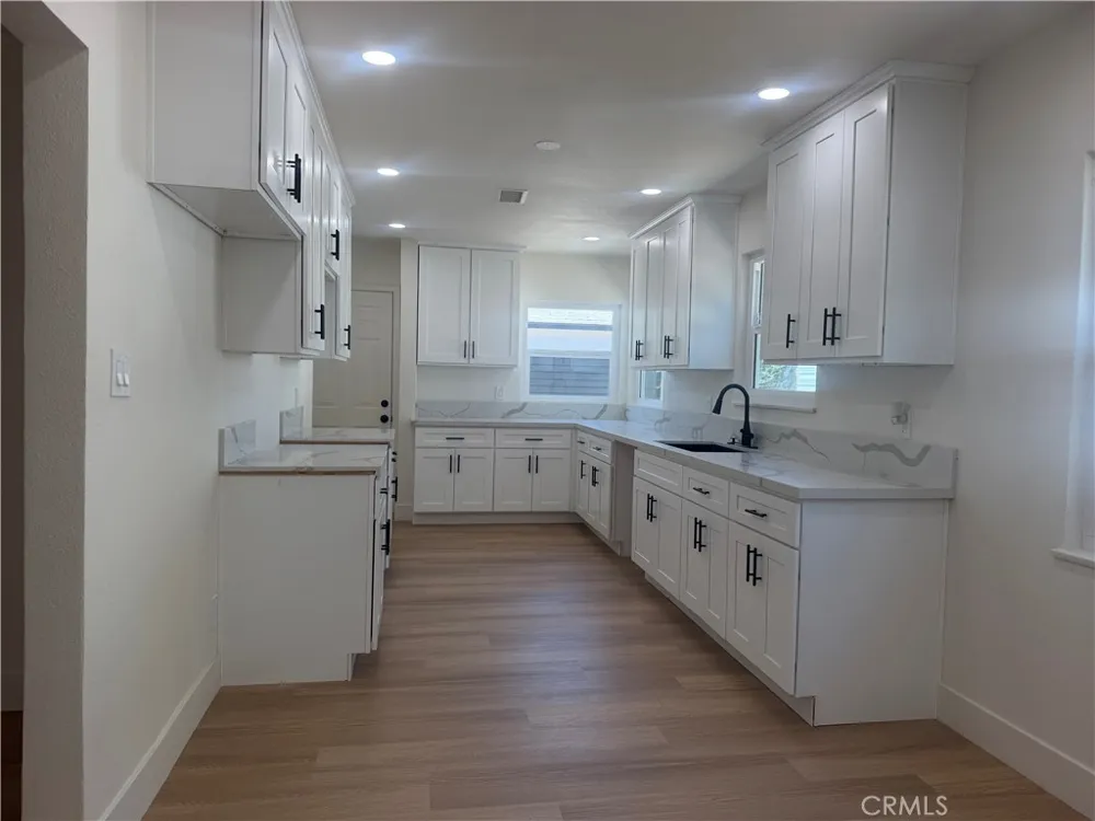 4216 Mountain View San Bernardino, CA 92407