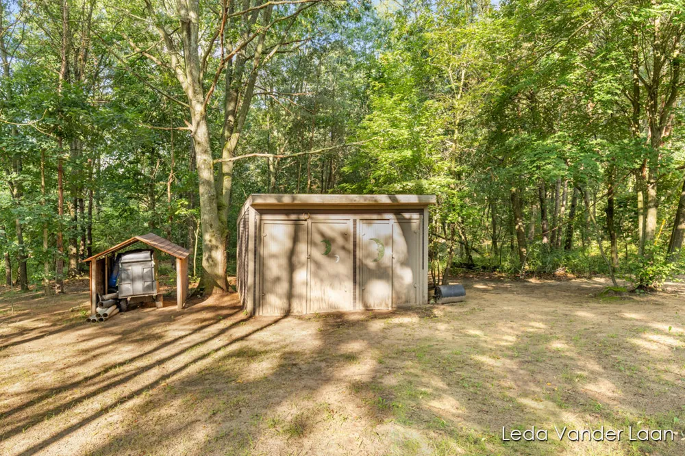 9520 Hidden Bluff Drive NE Rockford, MI 49341