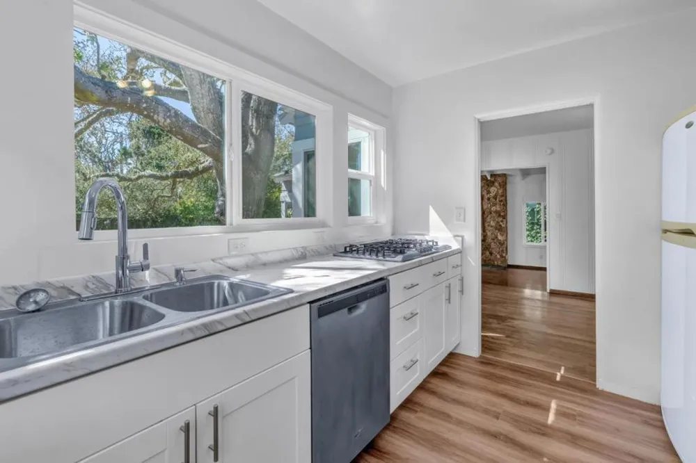 3111 Serra Avenue Carmel, CA 93923