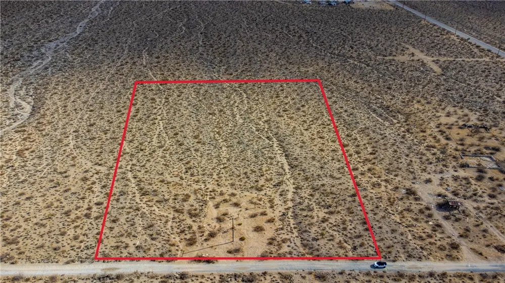 37105 Richard Lucerne Valley, CA 92356