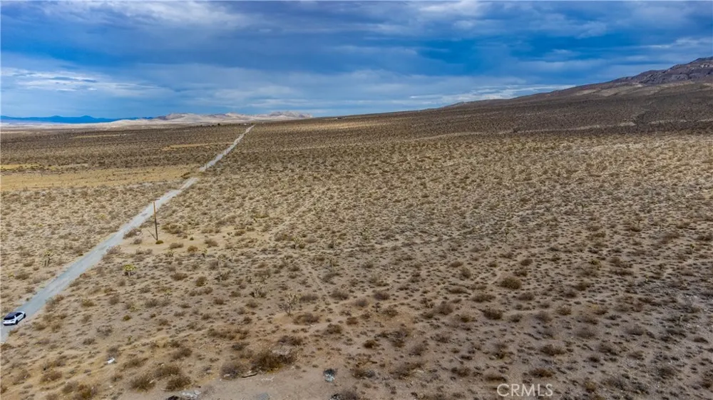 37105 Richard Lucerne Valley, CA 92356