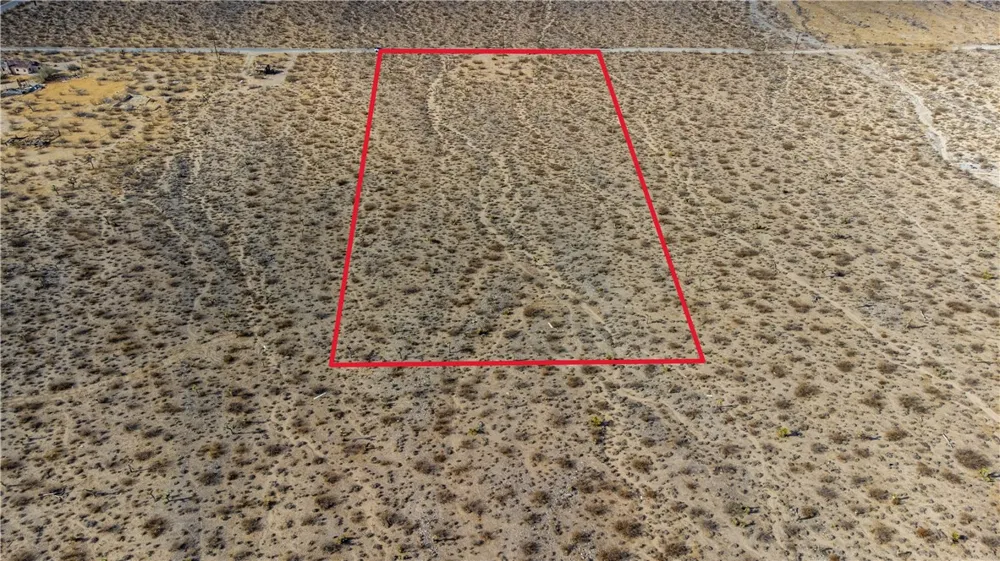 37105 Richard Lucerne Valley, CA 92356