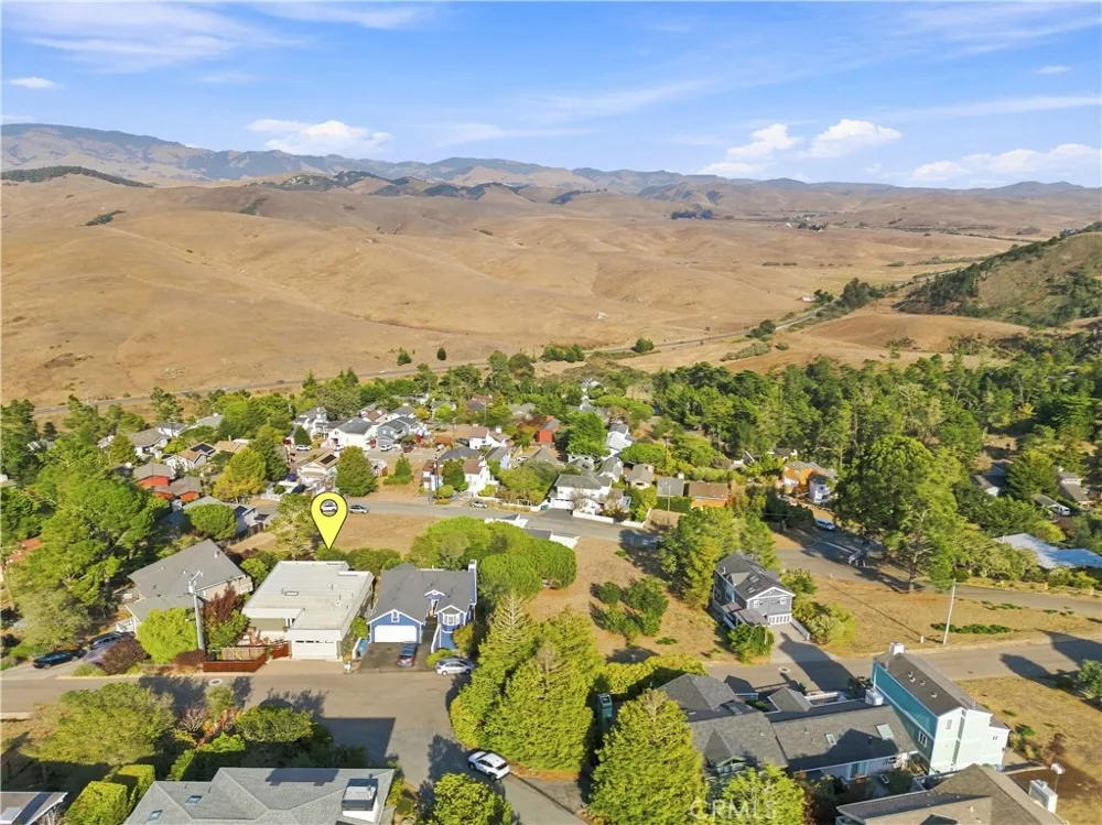 1716 Pineridge Drive Cambria, CA 93428