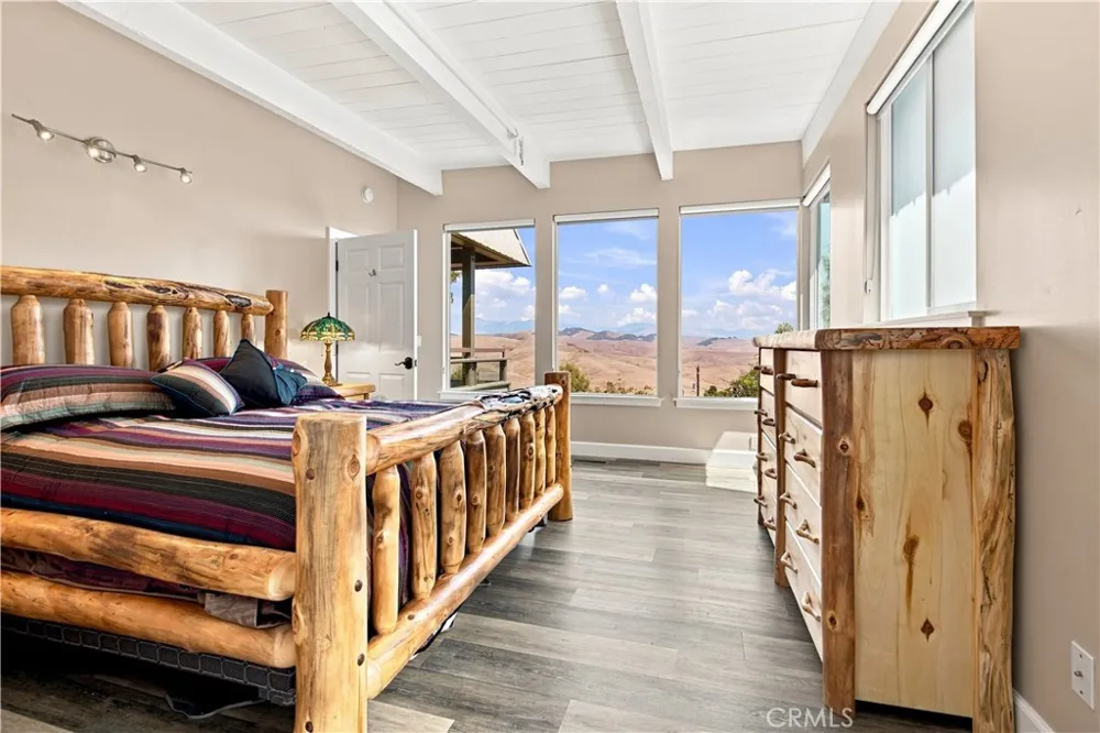 1716 Pineridge Drive Cambria, CA 93428