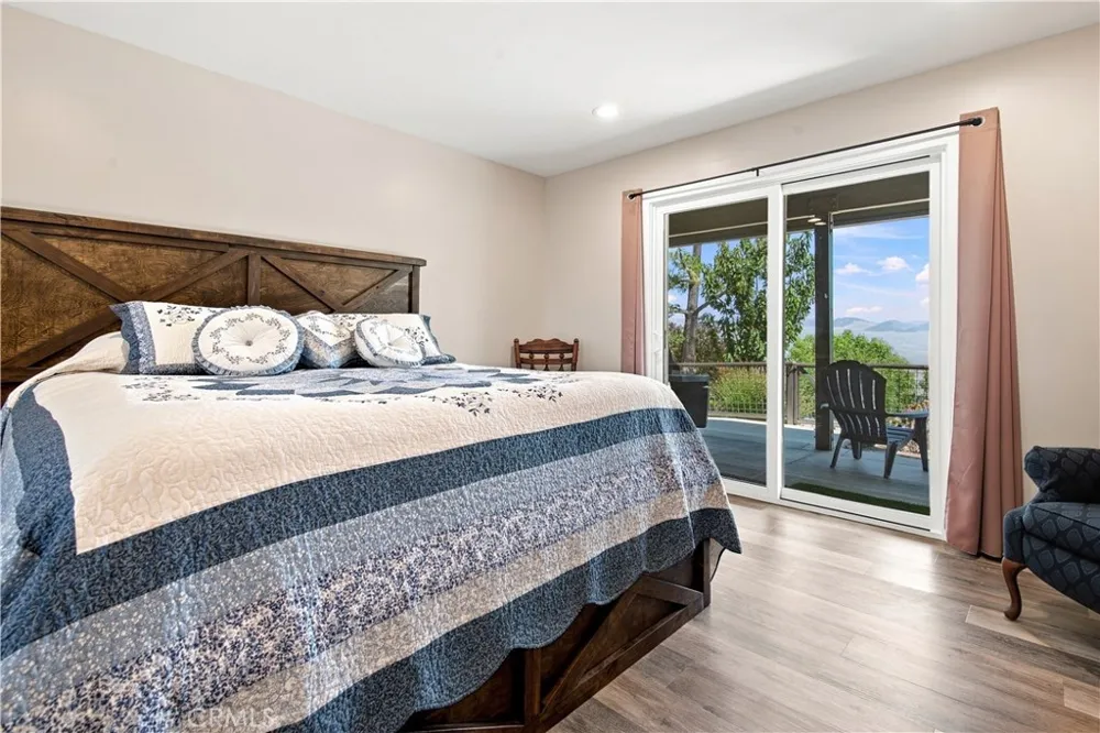 1716 Pineridge Drive Cambria, CA 93428