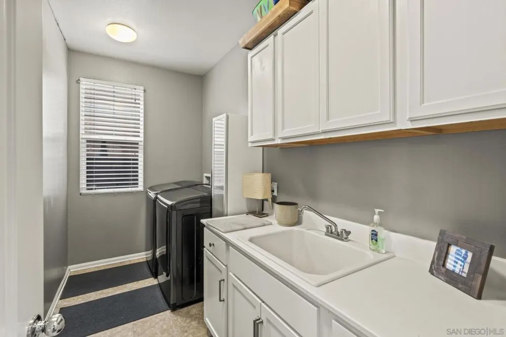 2431 Vernon Ranch Way Lemon Grove, CA 91945