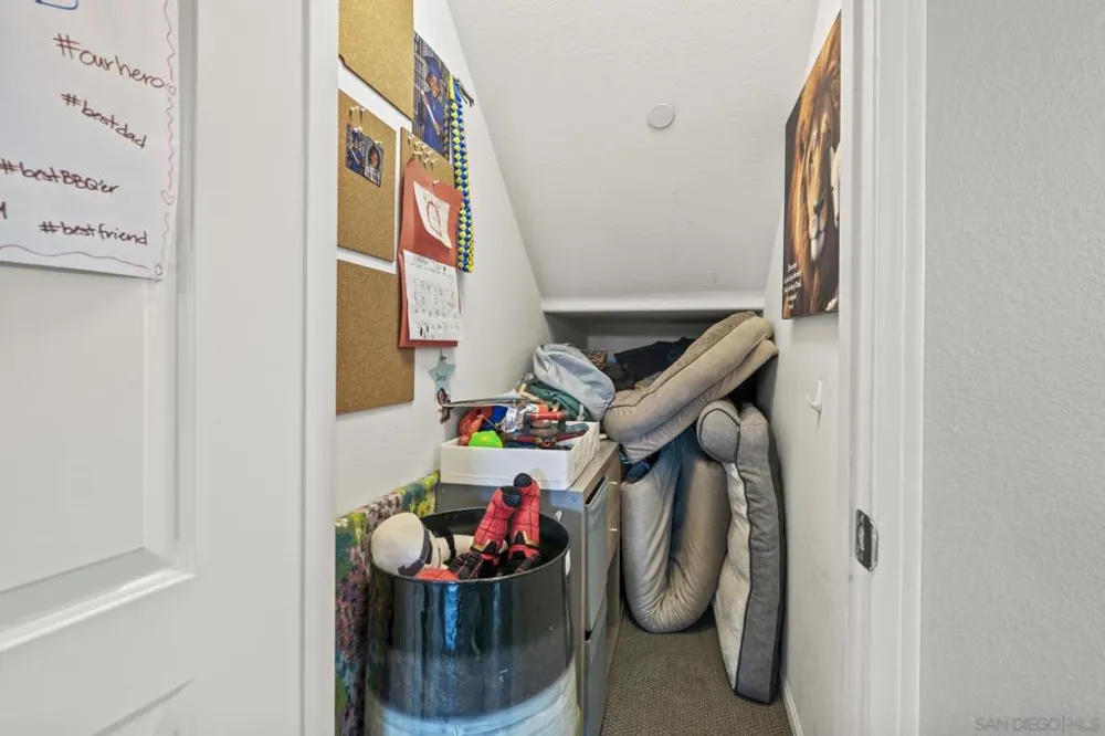 2431 Vernon Ranch Way Lemon Grove, CA 91945