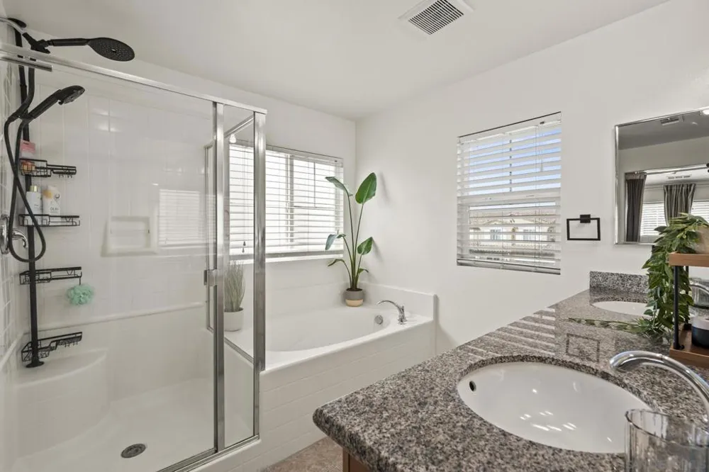 2431 Vernon Ranch Way Lemon Grove, CA 91945