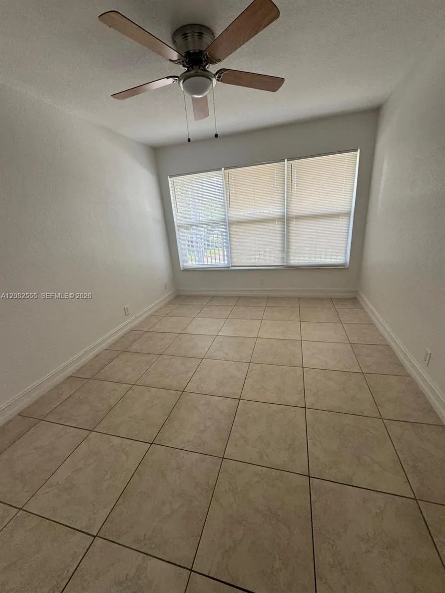 3260 NE 19th Ave #15 Oakland Park, FL 33306