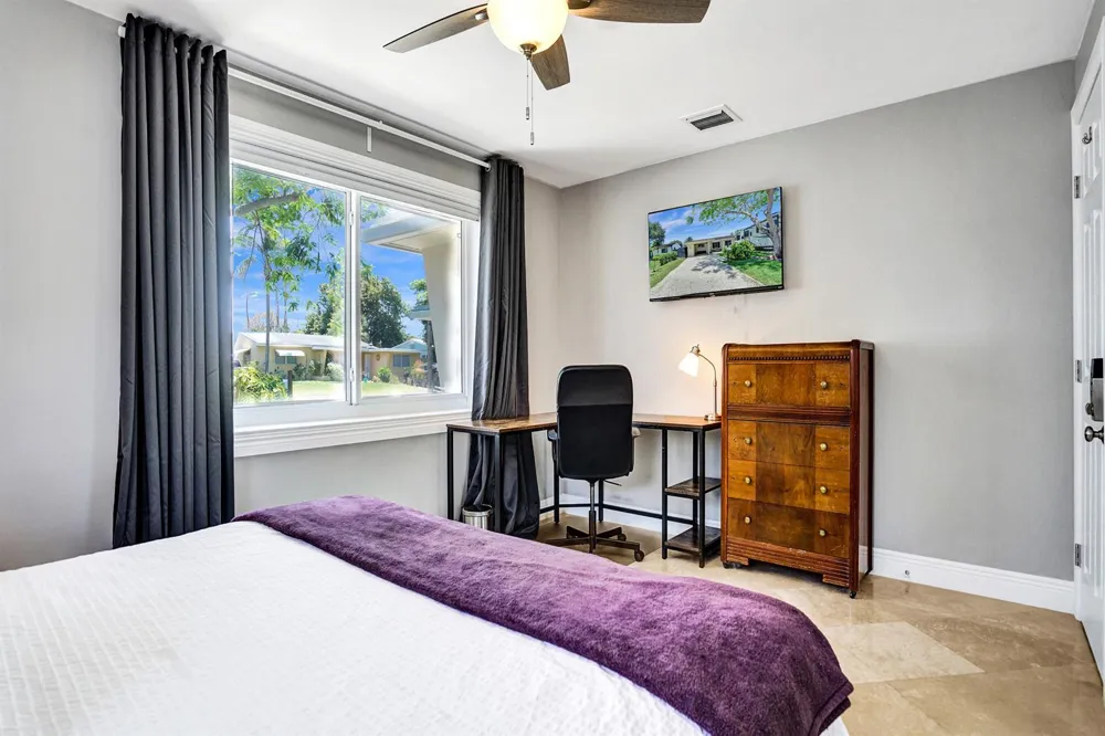 1041 SW 32ND STREET Fort Lauderdale, FL 33315