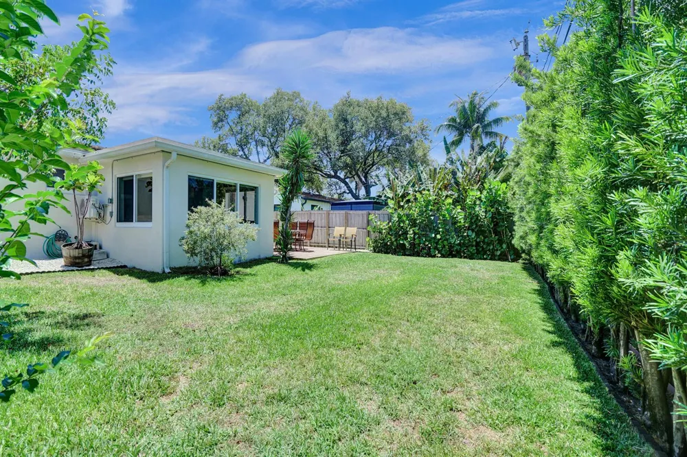 1041 SW 32ND STREET Fort Lauderdale, FL 33315