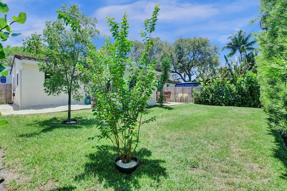 1041 SW 32ND STREET Fort Lauderdale, FL 33315
