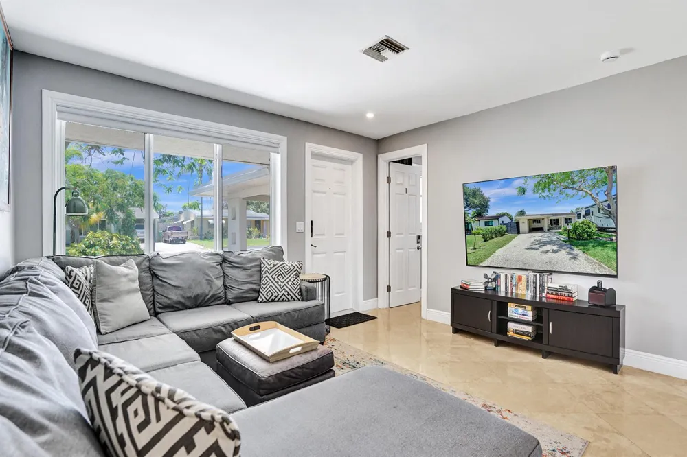 1041 SW 32ND STREET Fort Lauderdale, FL 33315