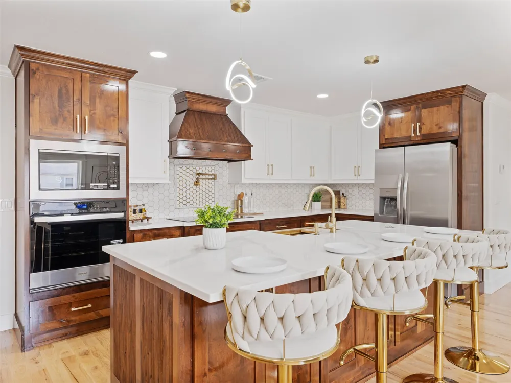 7853 E King Place Tulsa, OK 74115
