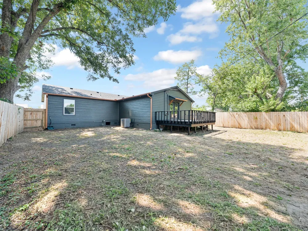 7853 E King Place Tulsa, OK 74115