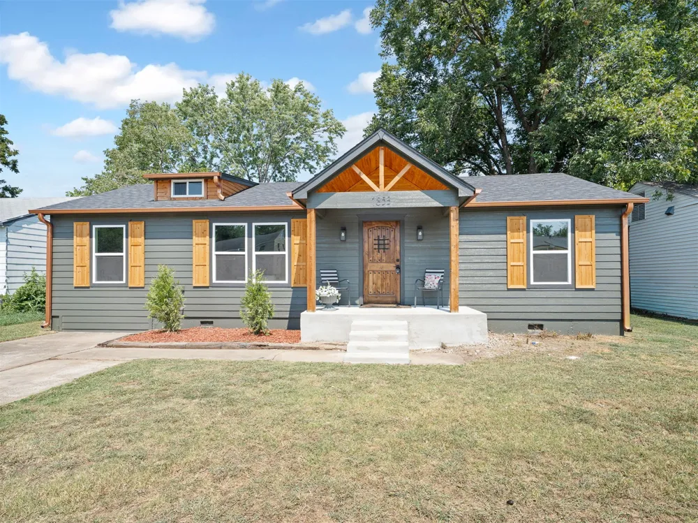 7853 E King Place Tulsa, OK 74115