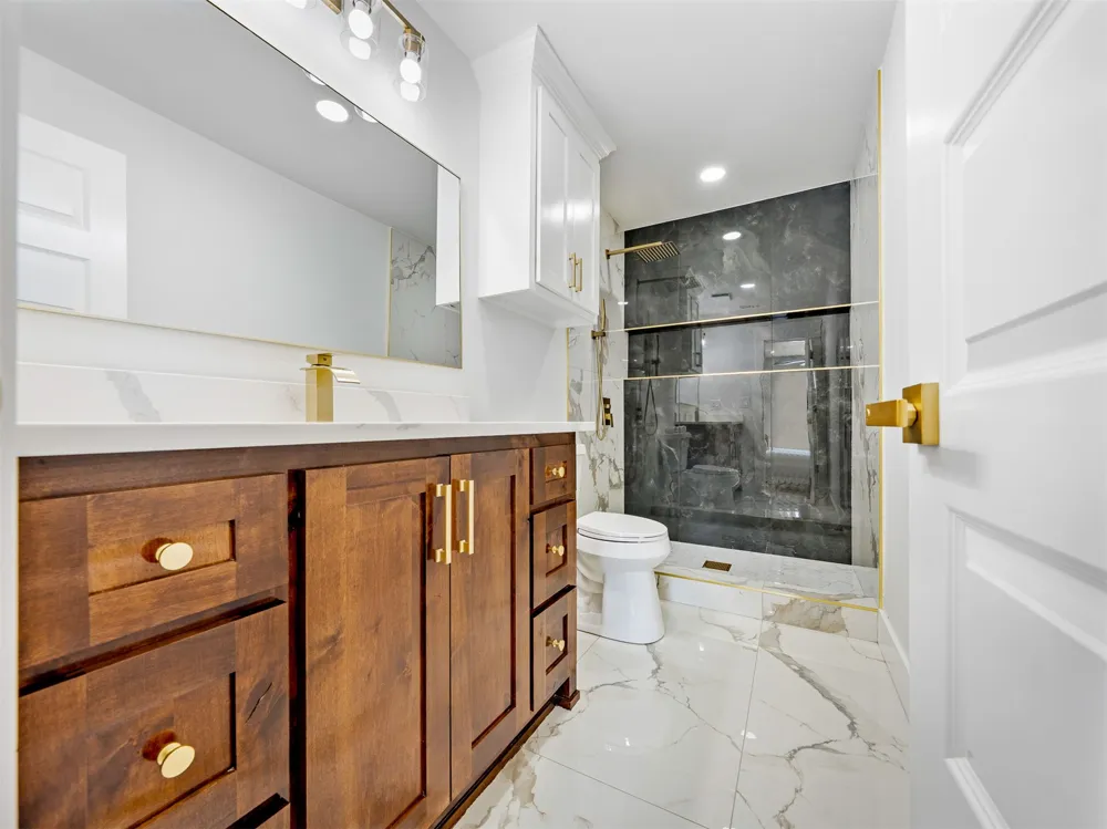 7853 E King Place Tulsa, OK 74115