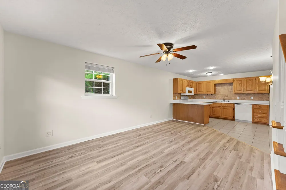 35 Clara Bell DR Cleveland, GA 30528