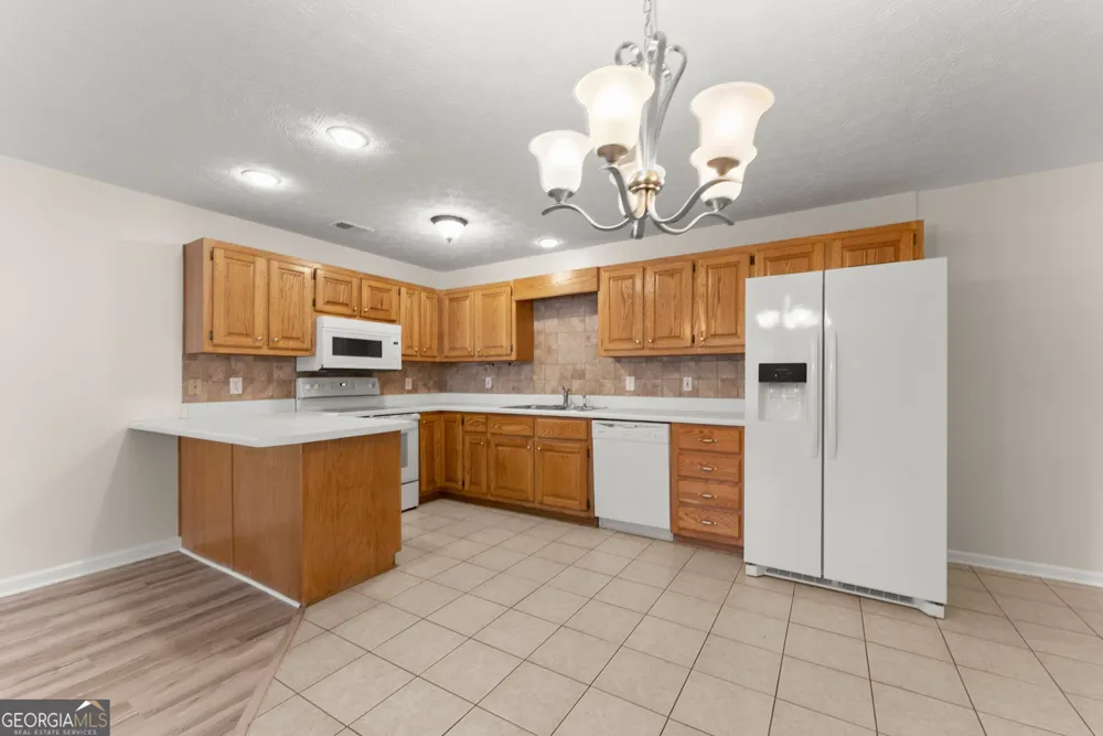 35 Clara Bell DR Cleveland, GA 30528