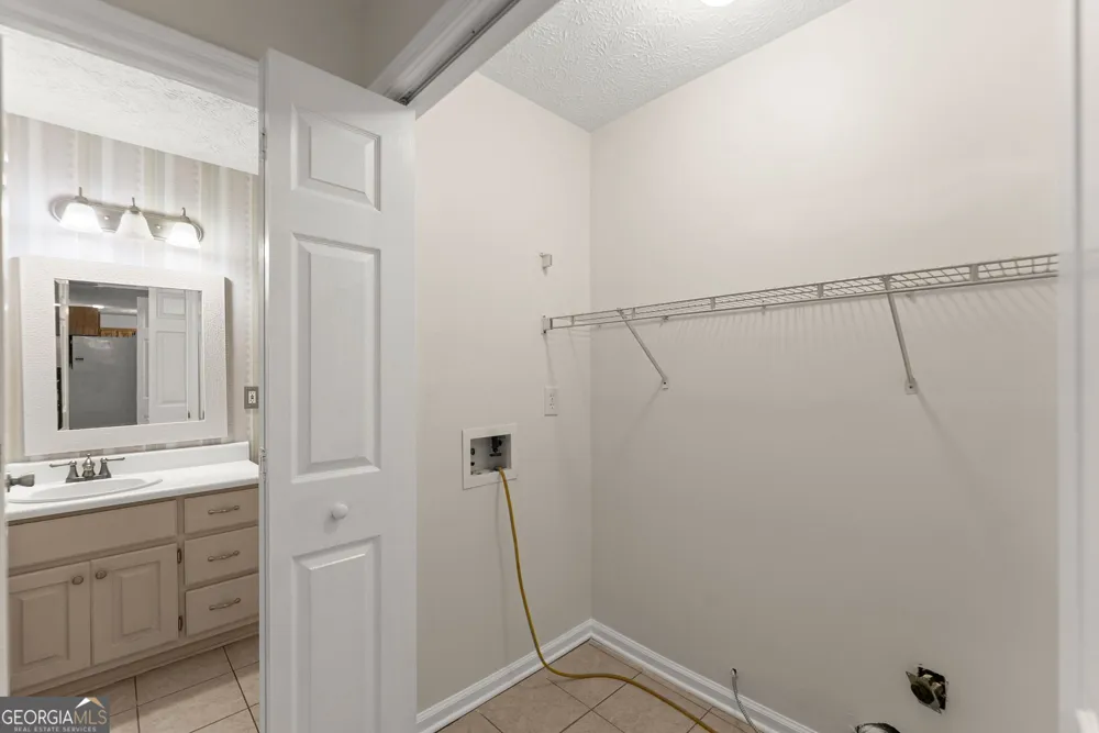 35 Clara Bell DR Cleveland, GA 30528