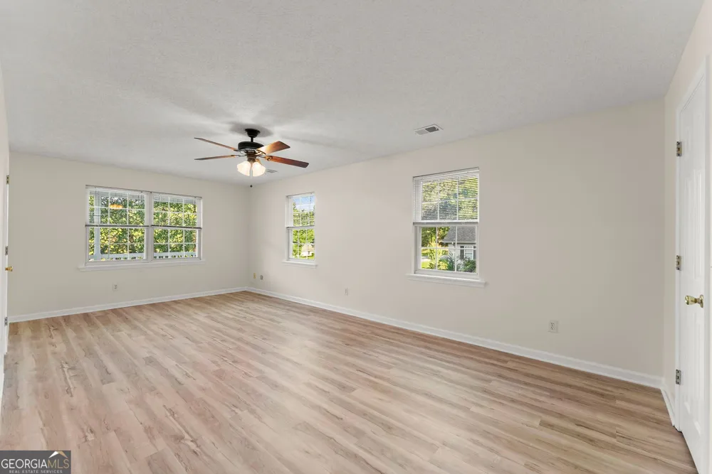 35 Clara Bell DR Cleveland, GA 30528